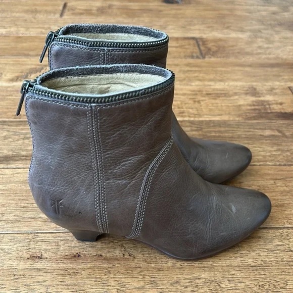 Frye Steffi Zip Short Ankle Boot Bootie Light Brown Leather Size 6 - Picture 1 of 14